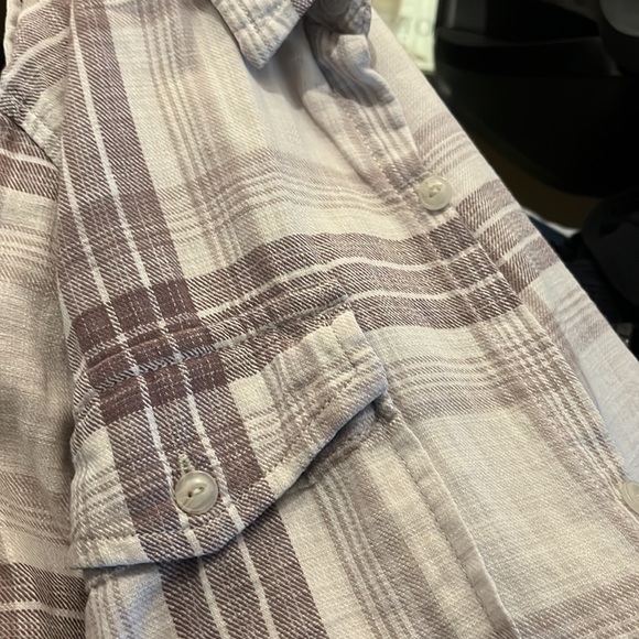 ‼️SALE‼️ Plaid TNA Shirt - Picture 4 of 4